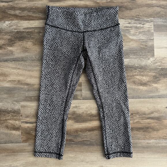 Lululemon Wunder Under Crop Leggings Houndstooth Print Size 6 – Capri Yoga Pants - Picture 1 of 5